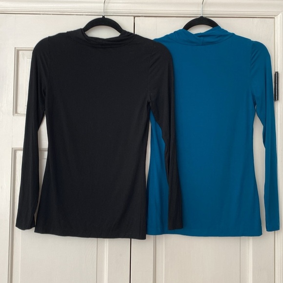 Banana Republic Set of Two‎ Cowl Neck Tops Black and Jade Green Size Small Modal - Picture 9 of 9